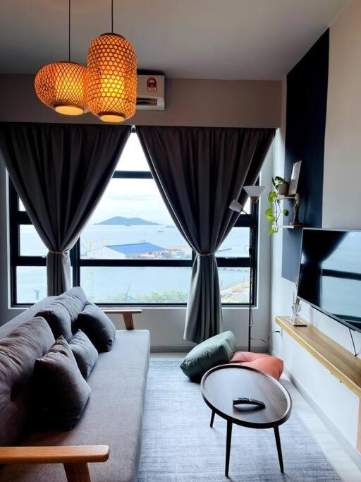 Jesselton Quay - Suite 1 By Staycation Suites Kk Kota Kinabalu Extérieur photo