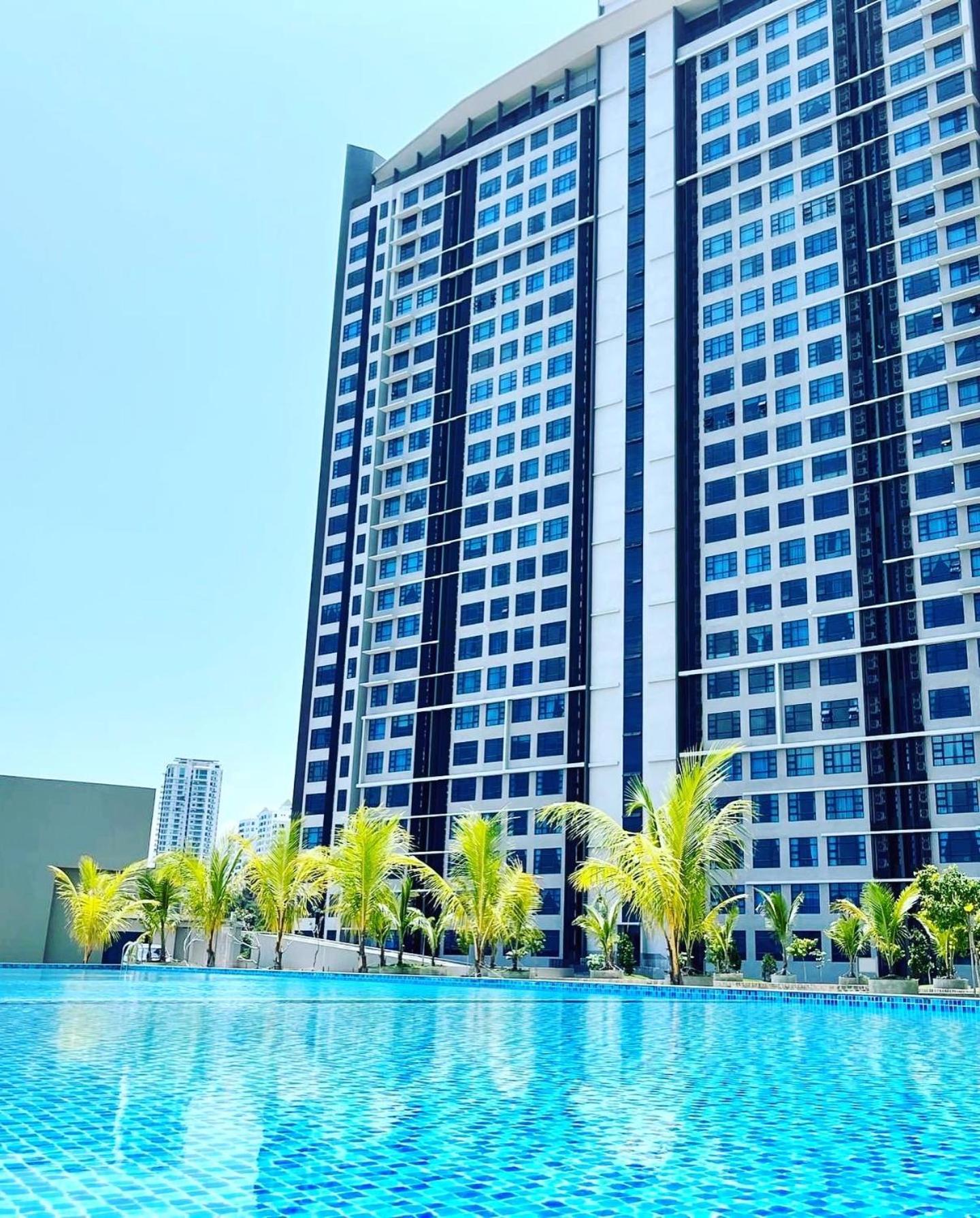 Jesselton Quay - Suite 1 By Staycation Suites Kk Kota Kinabalu Extérieur photo